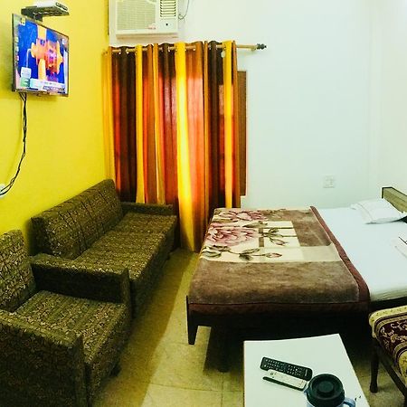 Hotel Heritage Sanyam Nāhan Esterno foto